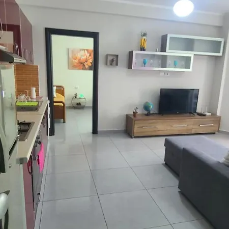 Perla 3 - Seaview & Apartment Golem (Tirana)